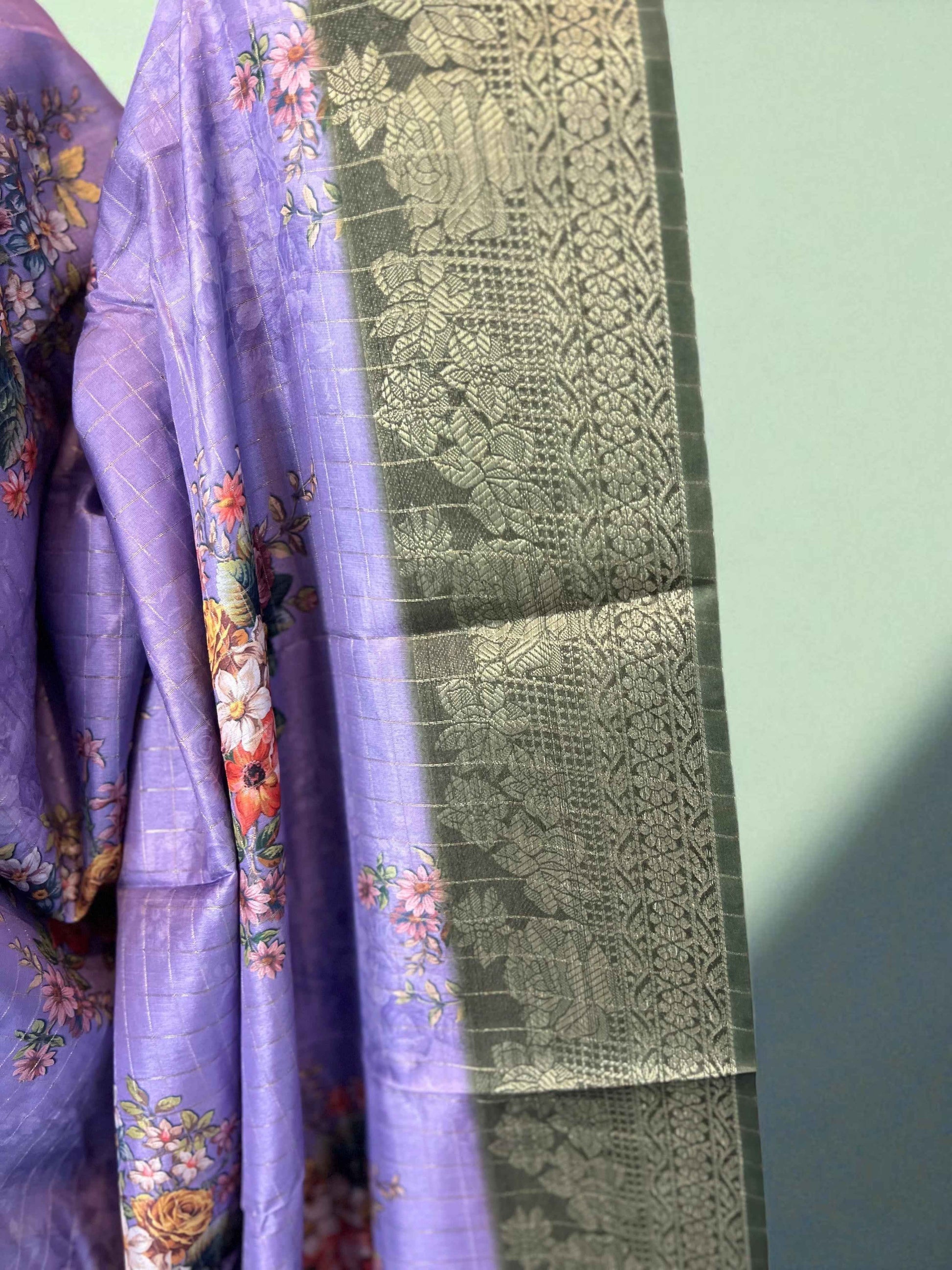Floral Cotton Saree with Elegant Borders and Luxurious Pallu - Craft Of Aele