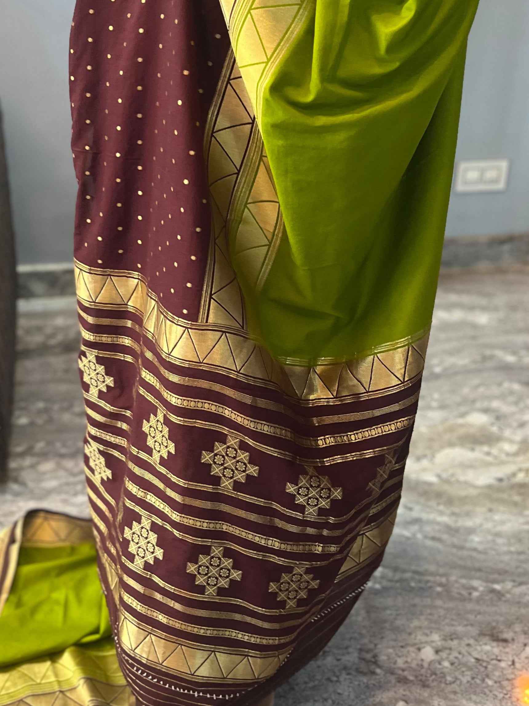 Premium Banarasi Crepe Saree - Exquisite Elegance for Every Occasion (Copy)