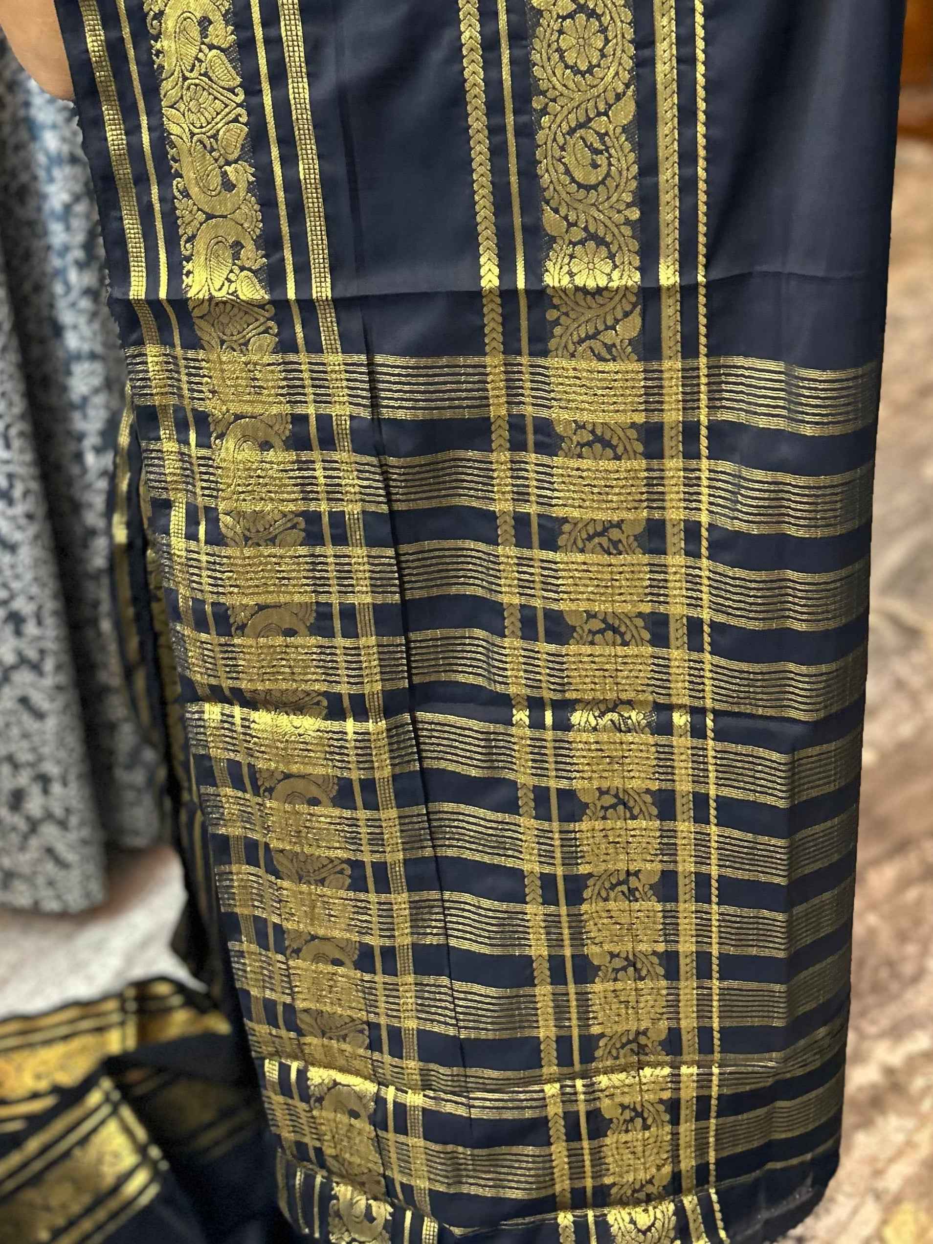 Mysore Semi Crepe Elegant bentex border design - Royal Blue