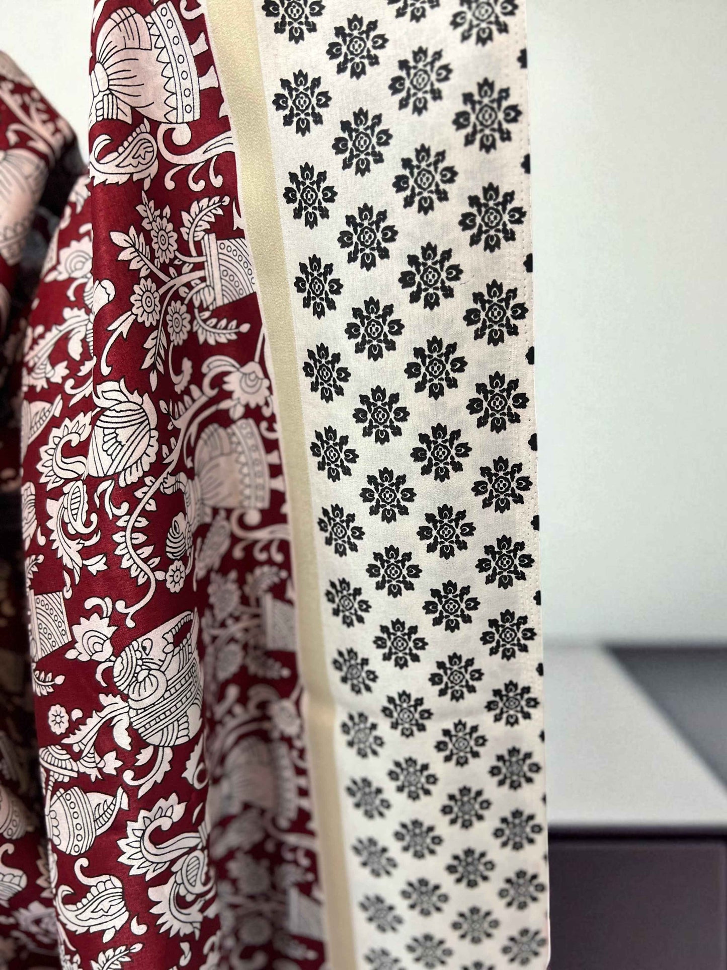 Printed Mul Cotton Saree in Red and Black for Elegant Occasions - Craft Of Aele