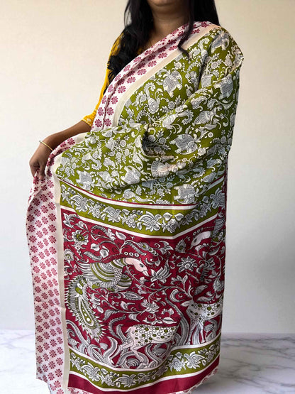 Printed Mul Cotton Saree in Green and Red for Elegant Occasions - Craft Of Aele