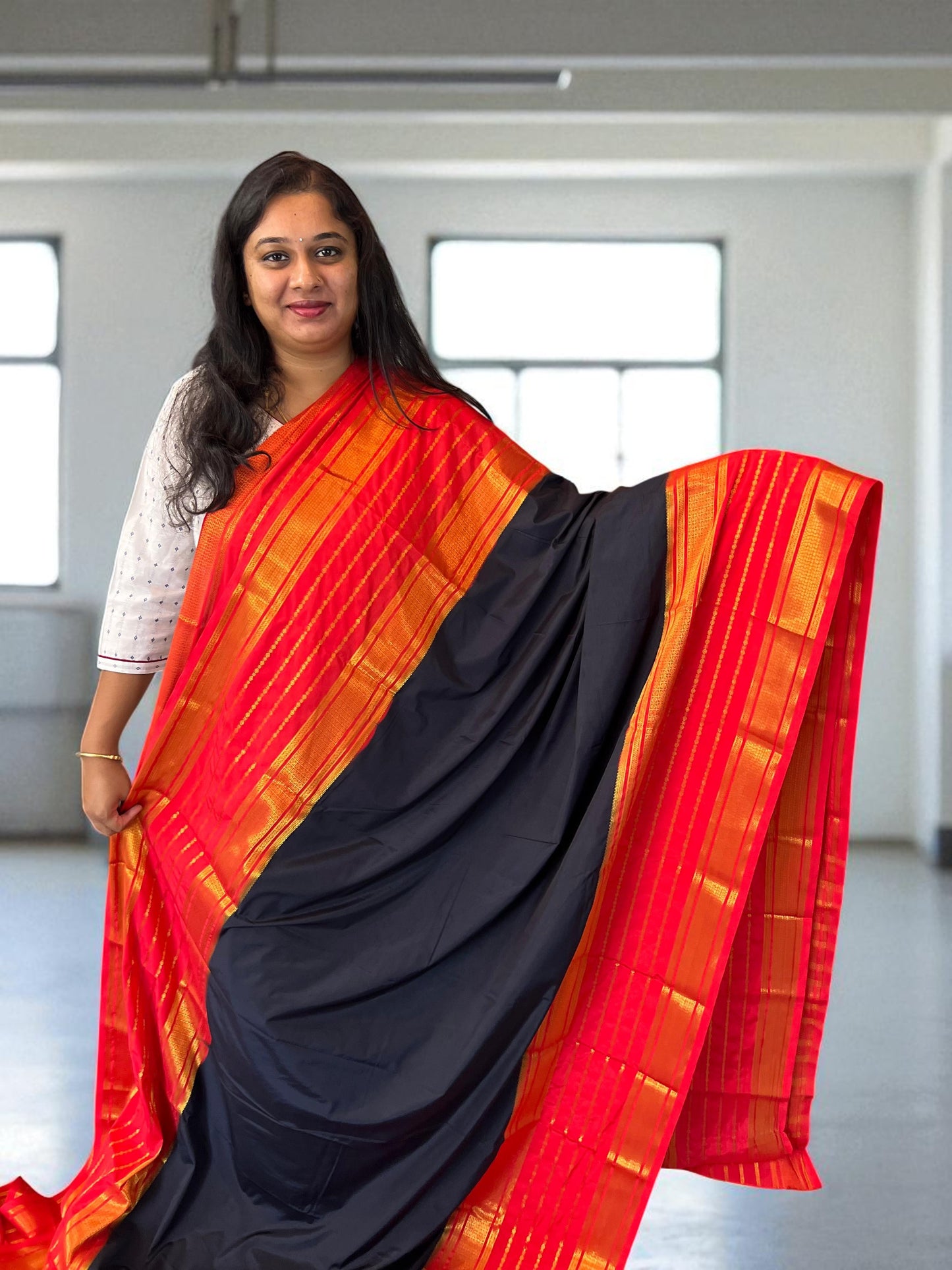 Semi Crepe Black Tomato Red Stylish Combo Saree - Craft Of Aele